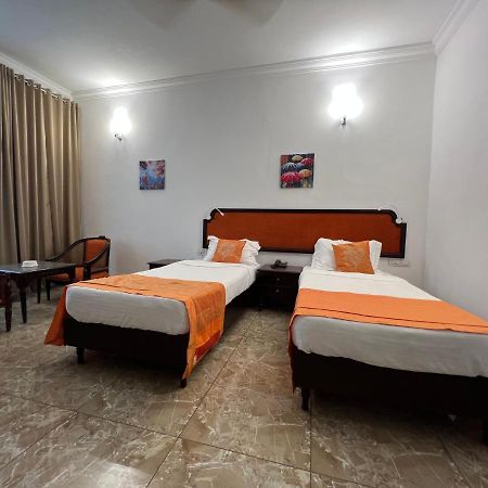 Ats Willingdon Hotel Kochi Esterno foto