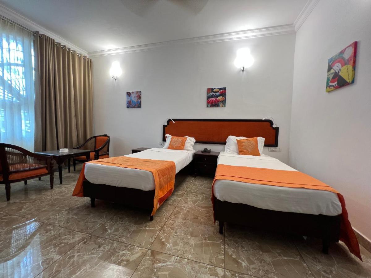 Ats Willingdon Hotel Kochi Esterno foto