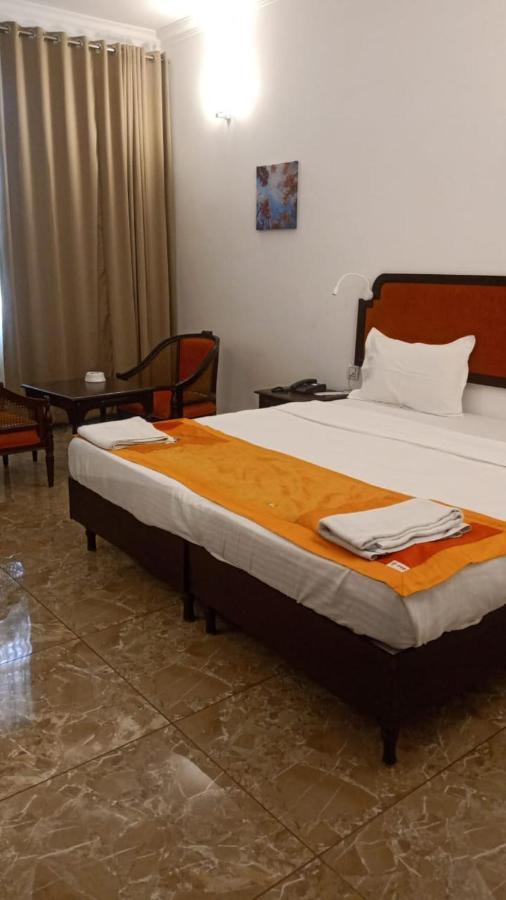 Ats Willingdon Hotel Kochi Esterno foto