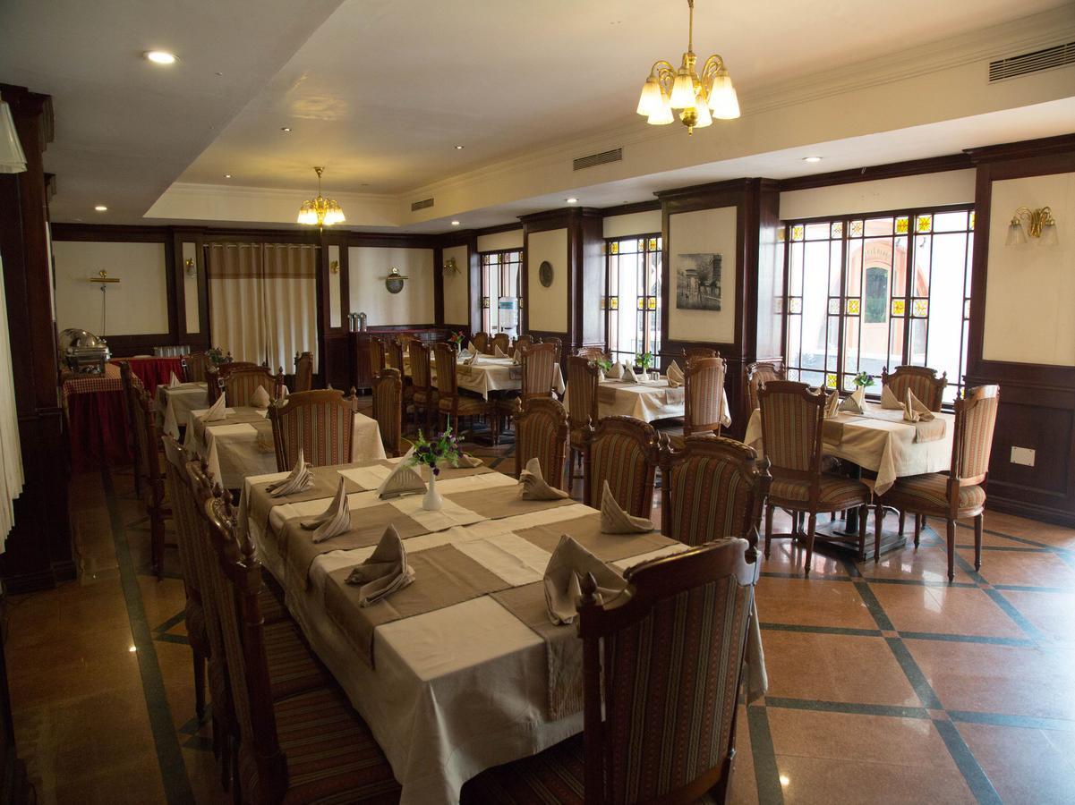 Ats Willingdon Hotel Kochi Esterno foto