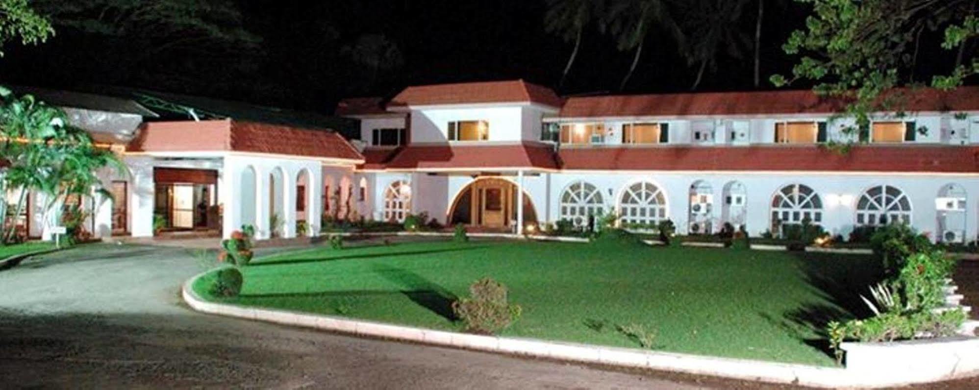 Ats Willingdon Hotel Kochi Esterno foto